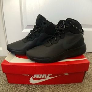 Nike Womens Tanjun High Winter